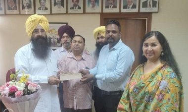 मंत्री खुडियन ने मछुआरे को अनुकंपा के आधार पर नियुक्ति पत्र सौंपा