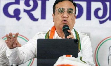 अजय माकन को तत्काल प्रभाव से कांग्रेस का कोषाध्यक्ष नियुक्त किया गया, उन्होंने पवन कुमार बंसल की जगह ली