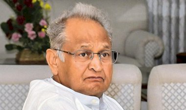 अशोक गहलोत ने 'न्यायपालिका में भ्रष्टाचार' टिप्पणी के लिए माफ़ी मांगी