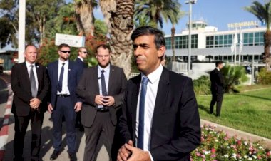 इजराइल पहुंचते ही ब्रिटेन प्रधानमंत्री ऋषि सुनक ने कहा-'आतंकवाद के खिलाफ आपके साथ खड़े हैं'