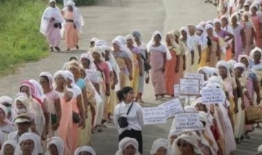 हम कई रातों से सोए नहीं, डर लगता है...', जानें क्यों मणिपुर में सड़कों पर उतरीं सैकड़ों कूकी महिलाएं