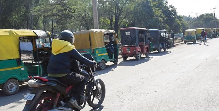 मोहाली पुलिस ने लिया बड़ा कदम,  अब बिना वर्दी नहीं चला सकोगे ऑटो रिक्शा
