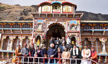 राष्ट्रपति द्रौपदी मुर्मु ने किए भगवान बद्रीविशाल के दर्शन