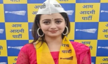 पहली बार वोट डालने पहुंची आप की चाहत पांडे, दमोह सीट से हैं उम्मीदवार