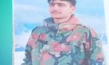 सुखदेव सिंह गोगामेड़ी की हत्या करने वाला सिपाही छुट्टी पर आया हुआ निकला