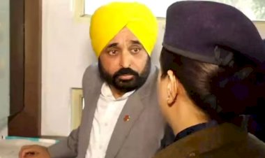 सांझ केंद्र पर मुख्यमंत्री भगवंत मान की औचक छापेमारी