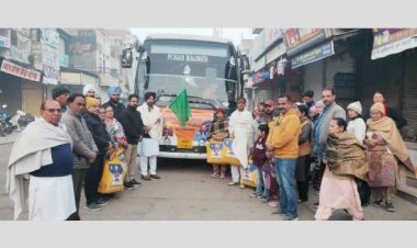 मुख्यमंत्री की तीर्थयात्रा के तहत बस श्री सालासर धाम के लिए रवाना हुई