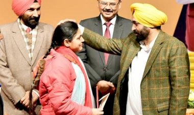 सीएम मान ने सहकारिता विभाग के 520 नवनियुक्त युवाओं को नियुक्ति पत्र सौंपे