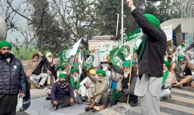 पंजाब में सामाजिक कार्यकर्ताओं के खिलाफ फर्जी मामलों के विरोध में बीकेयू एकता ने मेहल कलां टोल प्लाजा को तीन घंटे के लिए जब्त कर लिया