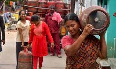 LPG सिलेंडर के दाम हुए कम :पीएम मोदी ने X पर लिखा- महिला दिवस पर हमारी सरकार ने जनता का बोझ कम किया, जानें नई कीमत 