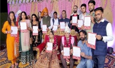  शादी के दिन दुल्हा-दुल्हन ने कीया अनोखा काम नई पहल शुरू कर पेश की मिसाल