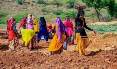 लोकसभा चुनाव से पहले मोदी सरकार का तोहफा, मनरेगा की मजदूरी में बंपर बढ़ोतरी
