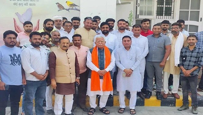 पूर्व मुख्यमंत्री  मनोहर लाल के समर्थन में उतरे विधायक सुरजाखेड़ा, जजपा को लगा बड़ा झटका