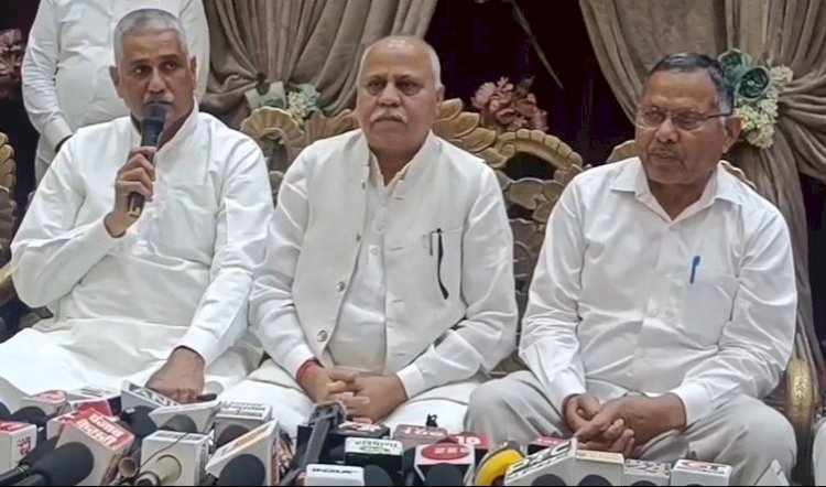हरियाणा में बीजेपी को झटका...कांग्रेस की बल्ले-बल्ले ? तीन आज़ाद विधायकों ने BJP से समर्थन वापस लिया कांग्रेस को दिया, आखिर क्यों ऐसा किया ? पढ़िए पूरी ख़बर