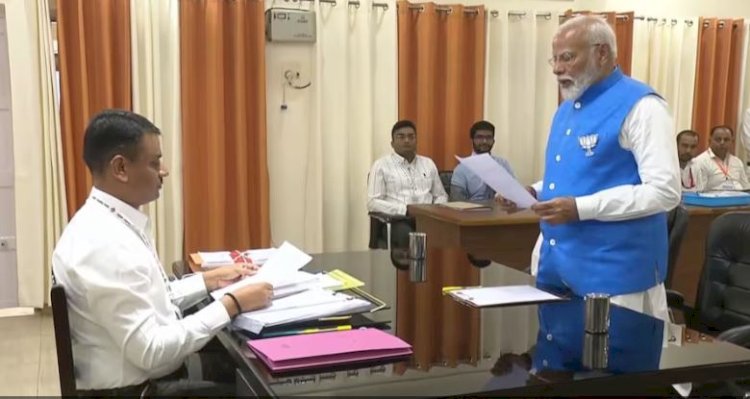 पीएम मोदी ने वाराणसी से भरा नामांकन, देखिए कौन-कौन नेता पहुंचे ?