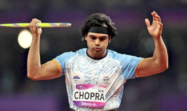 नीरज चोपड़ा ने पहले ही प्रयास में फाइनल के लिए क्वालिफाई किया, अरशद नदीम भी पदक मैच में पहुंचे