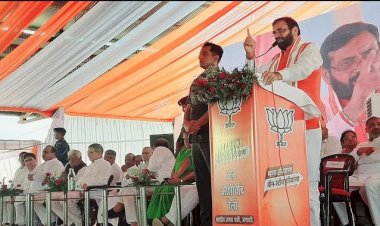 ‘बापू-बेटा हिसाब मांगते घूम रहे हैं’, सीएम नायब सैनी का कांग्रेस पर तंज