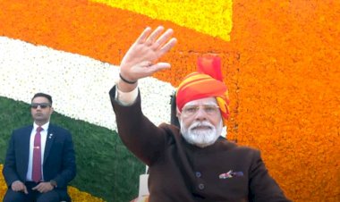 पीएम मोदी ने देशवासियों को 76वें गणतंत्र दिवस की दीं शुभकामनाएं , राष्ट्रपति मुर्मू ने फहराया तिरंगा