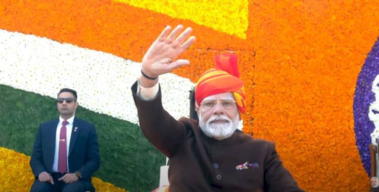 पीएम मोदी ने देशवासियों को 76वें गणतंत्र दिवस की दीं शुभकामनाएं , राष्ट्रपति मुर्मू ने फहराया तिरंगा