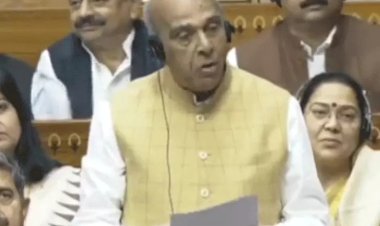 वक्फ बिल पर JPC रिपोर्ट राज्यसभा में पेश, रिपोर्ट पेश होने पर दोनों सदनों में हंगामा