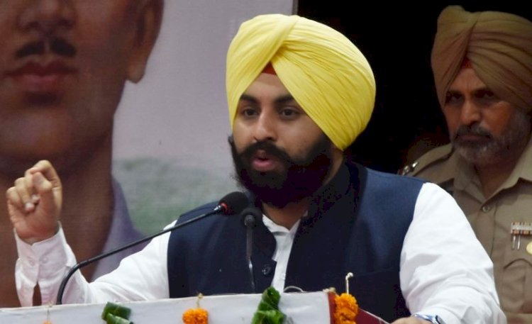शिक्षा मंत्री हरजोत बैंस ने बताया कि 10वीं कक्षा के विद्यार्थियों के लिए साइकोमेट्रिक टेस्ट किया जाएगा आयोजित
