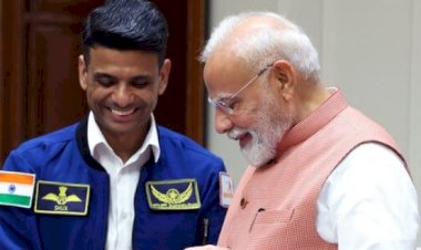 सुभांशु शुक्ला ने की PM मोदी से मुलाकात, साझा किये अपने अनुभव