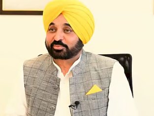 बाढ़ से तबाह किसानों के कंधे से कंधा मिला खड़े है CM मान