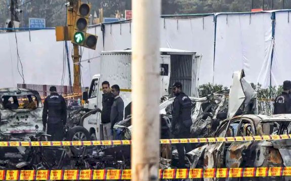 दिल्ली लाल किला ब्लास्ट केस में 'JeS व्हाइट-कॉलर मॉड्यूल' को टारगेट करते हुए NIA ने कश्मीर में मारे 10 जगहों पर छापे
