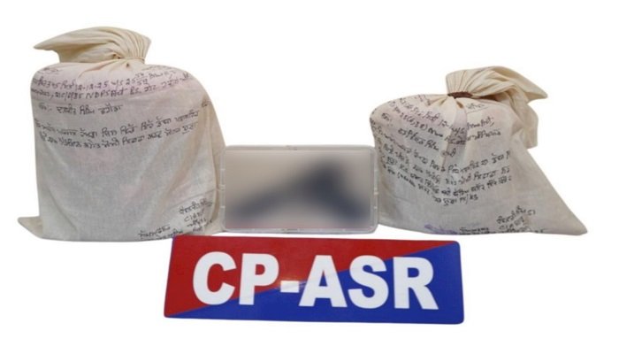 अमृतसर पुलिस का बड़ा ऑपरेशन : 3 तस्कर गिरफ्तार; 4.5 kg हेरोइन और हथियार बरामद