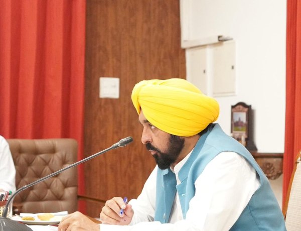 मुख्यमंत्री भगवंत सिंह मान की अगुवाई में मंत्रीमंडल द्वारा दरियाओं, चोओं और सेम नालों से गाद निकालने के लिए हरी झंडी