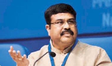 केंद्रीय शिक्षा मंत्री धर्मेंद्र प्रधान ने सीबीएसई को तकनीकी चुनौतियों से निपटने में सहायता के लिए आईआईटी विशेषज्ञों को नियुक्त करने के निर्देश जारी