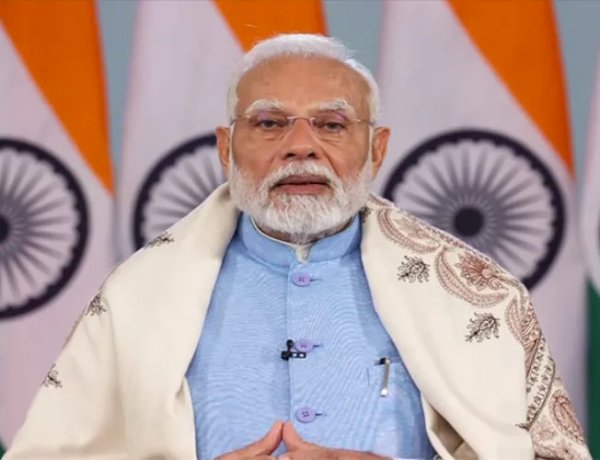 प्रधानमंत्री ने भीषण गर्मी के दौरान सतर्क रहने, पर्याप्त मात्रा में पानी पीने और संवेदनशील लोगों की देखभाल करने का आह्वान किया
