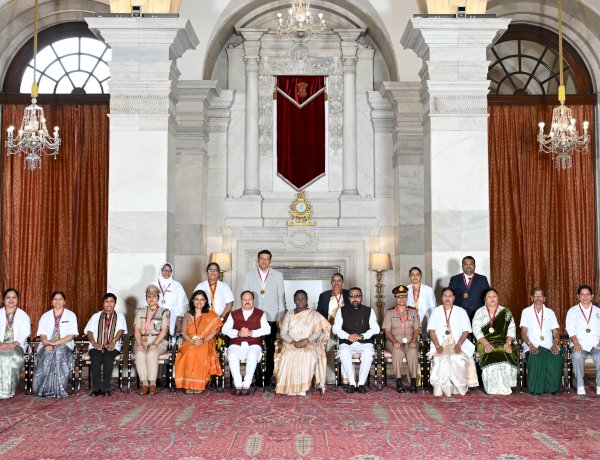 राष्ट्रपति ने राष्ट्रीय फ्लोरेंस नाइटिंगेल पुरस्कार 2026 प्रदान किए