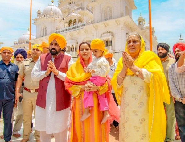 मुख्यमंत्री भगवंत सिंह मान ने तख्त श्री पटना साहिब में टेका माथा