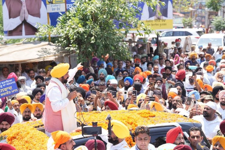 पंजाब में बेअदबी विरोधी कानून लागू होने के बाद मुख्यमंत्री भगवंत सिंह मान ने श्री आनंदपुर साहिब से 'शुक्राना यात्रा' का किया नेतृत्व