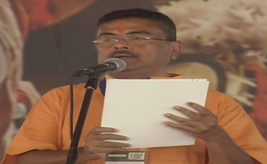 BJP नेता सुवेंदु अधिकारी ने पश्चिम बंगाल के पहले BJP मुख्यमंत्री के तौर पर ली शपथ 