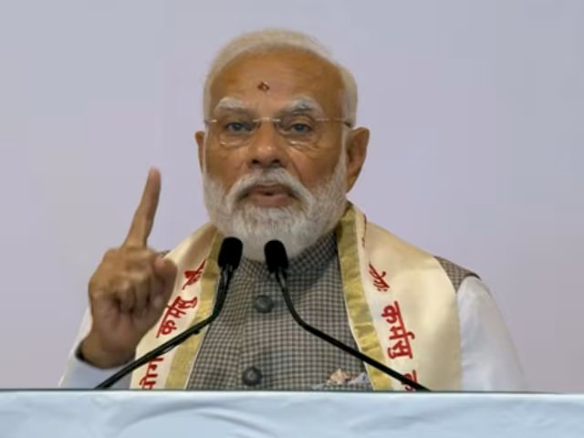 प्रधानमंत्री नरेन्द्र मोदी ने तेलंगाना के हैदराबाद में लगभग ₹9,400 करोड़ की कई विकास परियोजनाओं का शिलान्यास, उद्घाटन और लोकार्पण किया