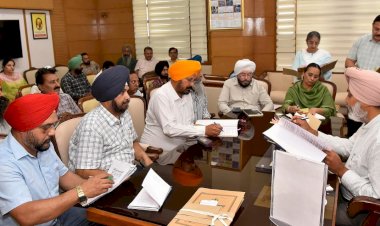 वित्त मंत्री हरपाल सिंह चीमा ने कर्मचारी यूनियनों के साथ उच्च स्तरीय बैठकों की अध्यक्षता की, लंबित मुद्दों के जल्द समाधान के दिए निर्देश