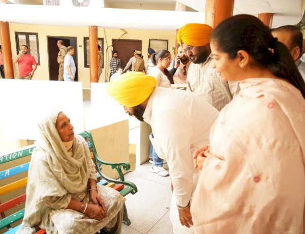 हरजोत सिंह बैंस की नगर निगम अधिकारियों को हिदायत – लुधियाना शहर को 30 जून तक सड़कों के गड्ढों और मैनहोल से मुक्त बनाया जाए