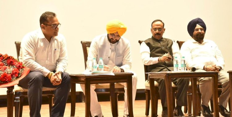 सेवानिवृत्त आईएएस अधिकारी संजय गुप्ता ने पंजाब राज्य विद्युत नियामक आयोग के चेयरमैन के रूप में पदभार संभाला