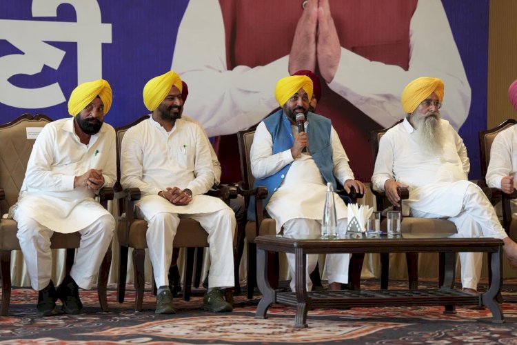 मुख्यमंत्री भगवंत सिंह मान की ओर से 15 अगस्त से सरपंचों के लिए 10,000 रुपए मासिक मानदेय का ऐलान