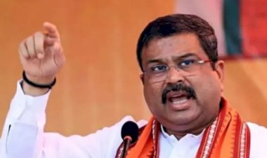 धर्मेंद्र प्रधान ने PM मोदी को भेजा अपना इस्तीफ़ा, लिखा - मैं युवाओं की भावनाओं का सच्चे दिल से सम्मान करता हूँ