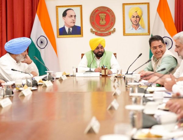 मुख्यमंत्री भगवंत सिंह मान के नेतृत्व वाली कैबिनेट द्वारा पंजाब भर की अनधिकृत कॉलोनियों को नियमित करने से संबंधित संशोधन को मंजूरी