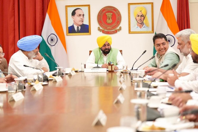 मुख्यमंत्री भगवंत सिंह मान के नेतृत्व वाली कैबिनेट द्वारा पंजाब भर की अनधिकृत कॉलोनियों को नियमित करने से संबंधित संशोधन को मंजूरी