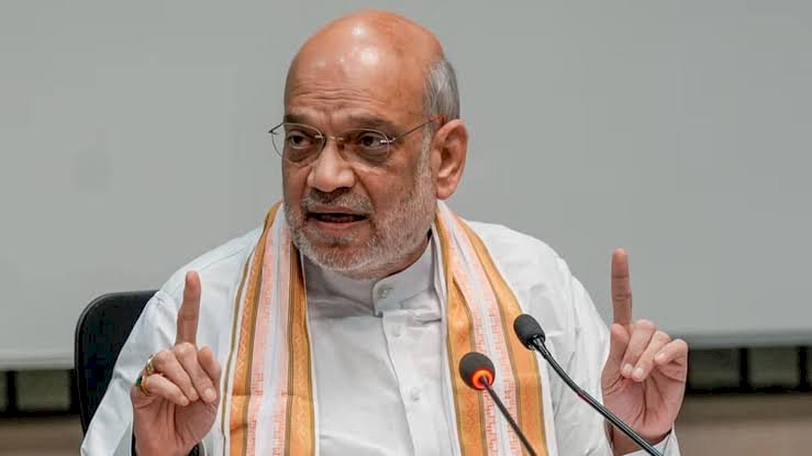 केन्द्रीय गृह एवं सहकारिता मंत्री अमित शाह एवं केंद्रीय नागरिक उड्डयन मंत्री राममोहन नायडू किंजरापु ने प्रमुख हवाई अड्डों पर यात्री सुविधाओं, सुरक्षा व्यवस्था एवं आप्रवासन प्रणाली की समीक्षा की